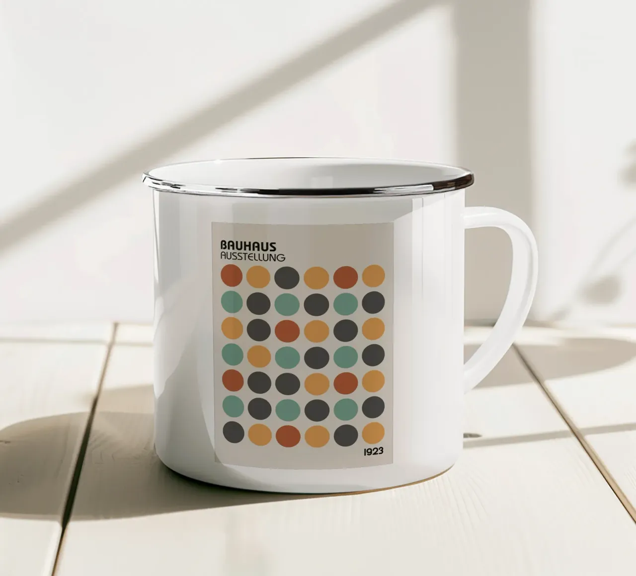 cerchi forme geometriche modello tazza in smalto da Janine P McGuire