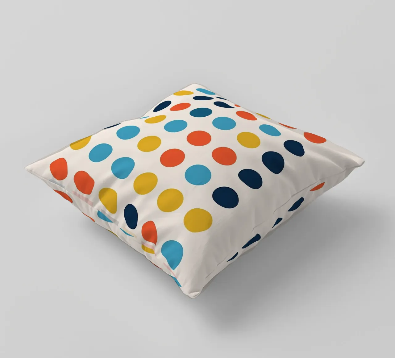 cercles points grille coussin de Janine P McGuire