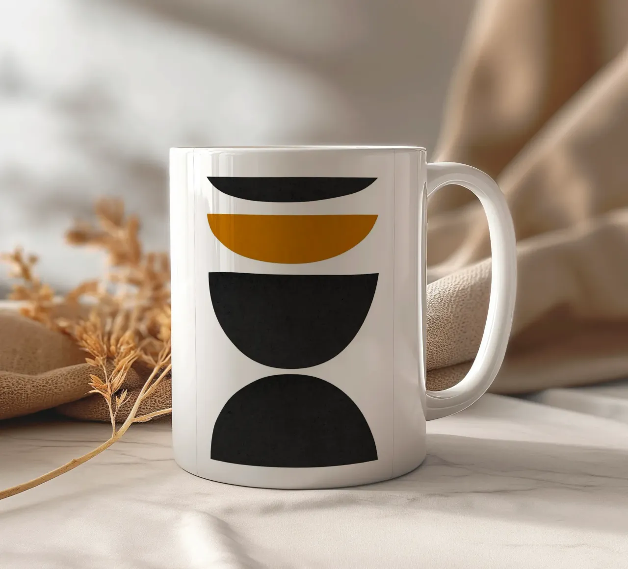 forme geometriche semicerchi tazza in ceramica da Purrfect Whiskers Art