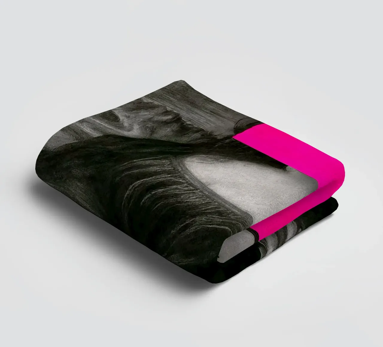 Da Vinci Remix – Neon Mona towel by CNTRL