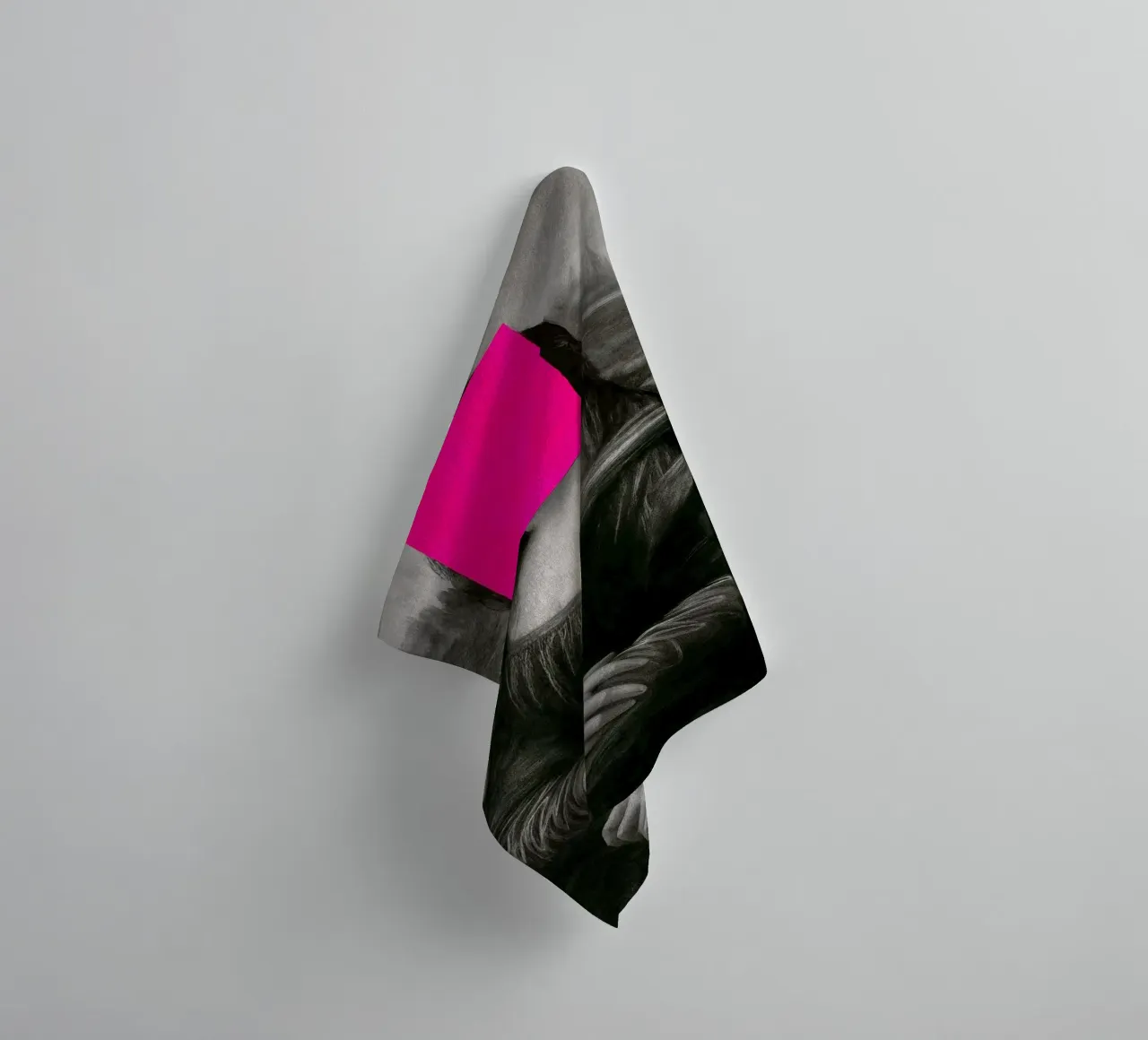 Da Vinci Remix – Neon Mona towel by CNTRL