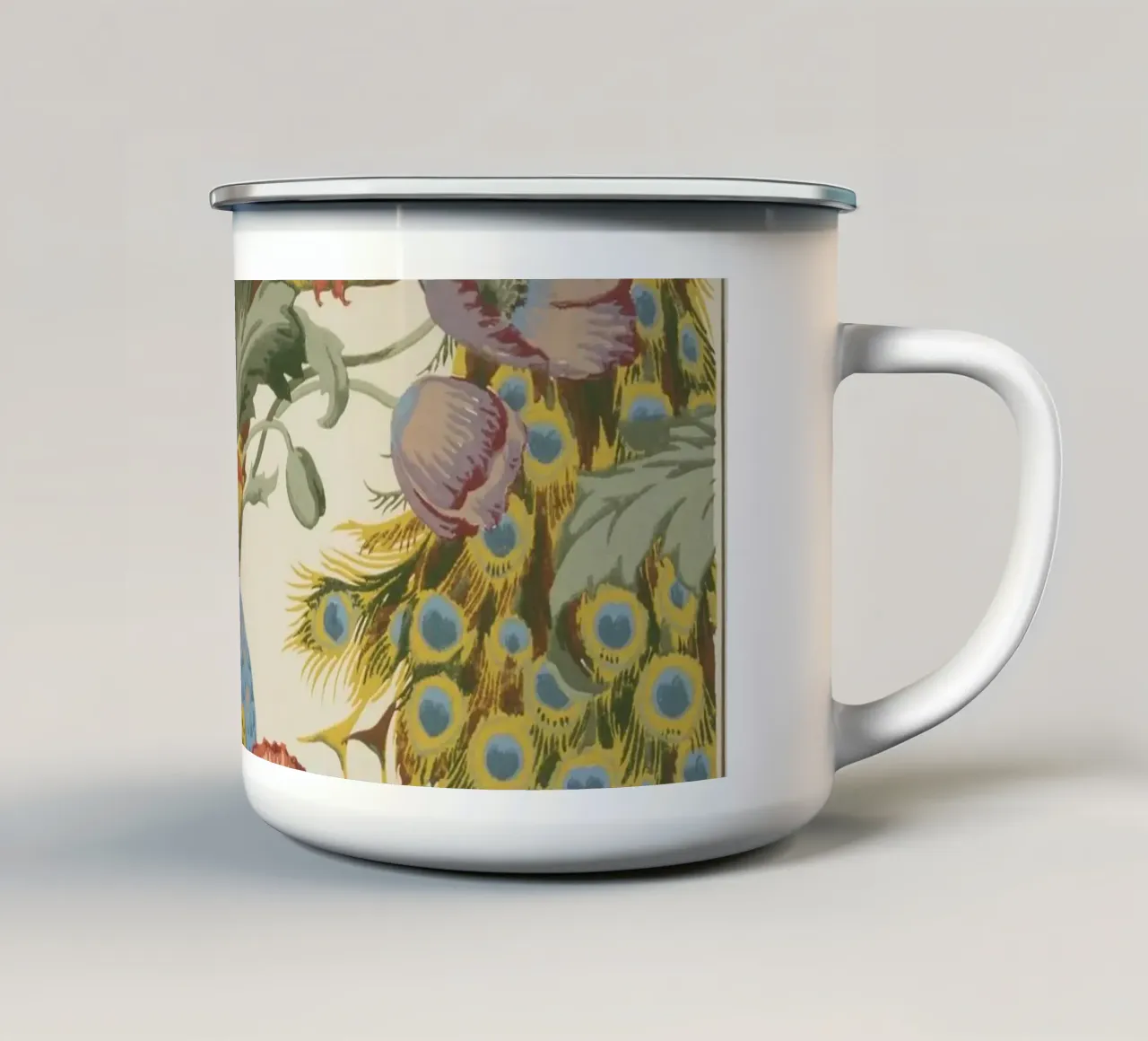 Majestueuze pauwen en klaprozen - Vintage Botanische Kunstdruk emaille mok van Timeless Botanica