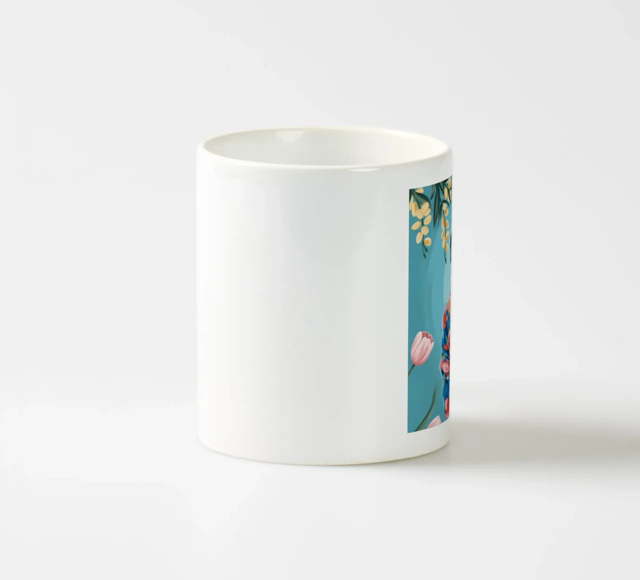 Eleganza in fiore tazza in ceramica da Murni Strokes