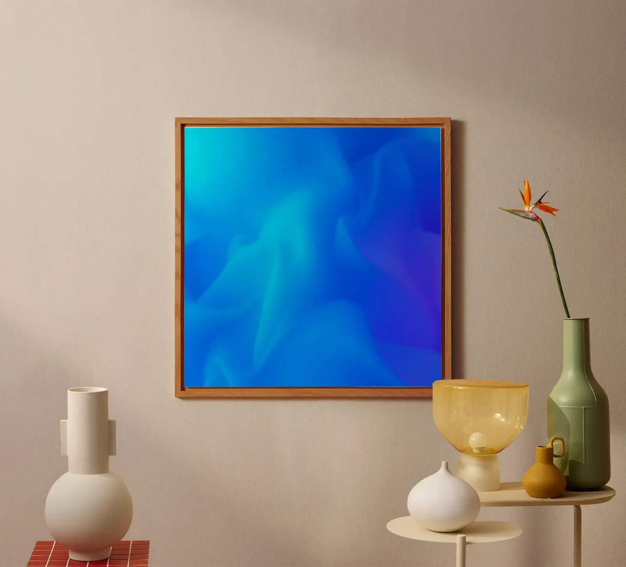 Fond abstrait fluide avec des tons bleus et violets vibrants panneau forex de DesignDoodle