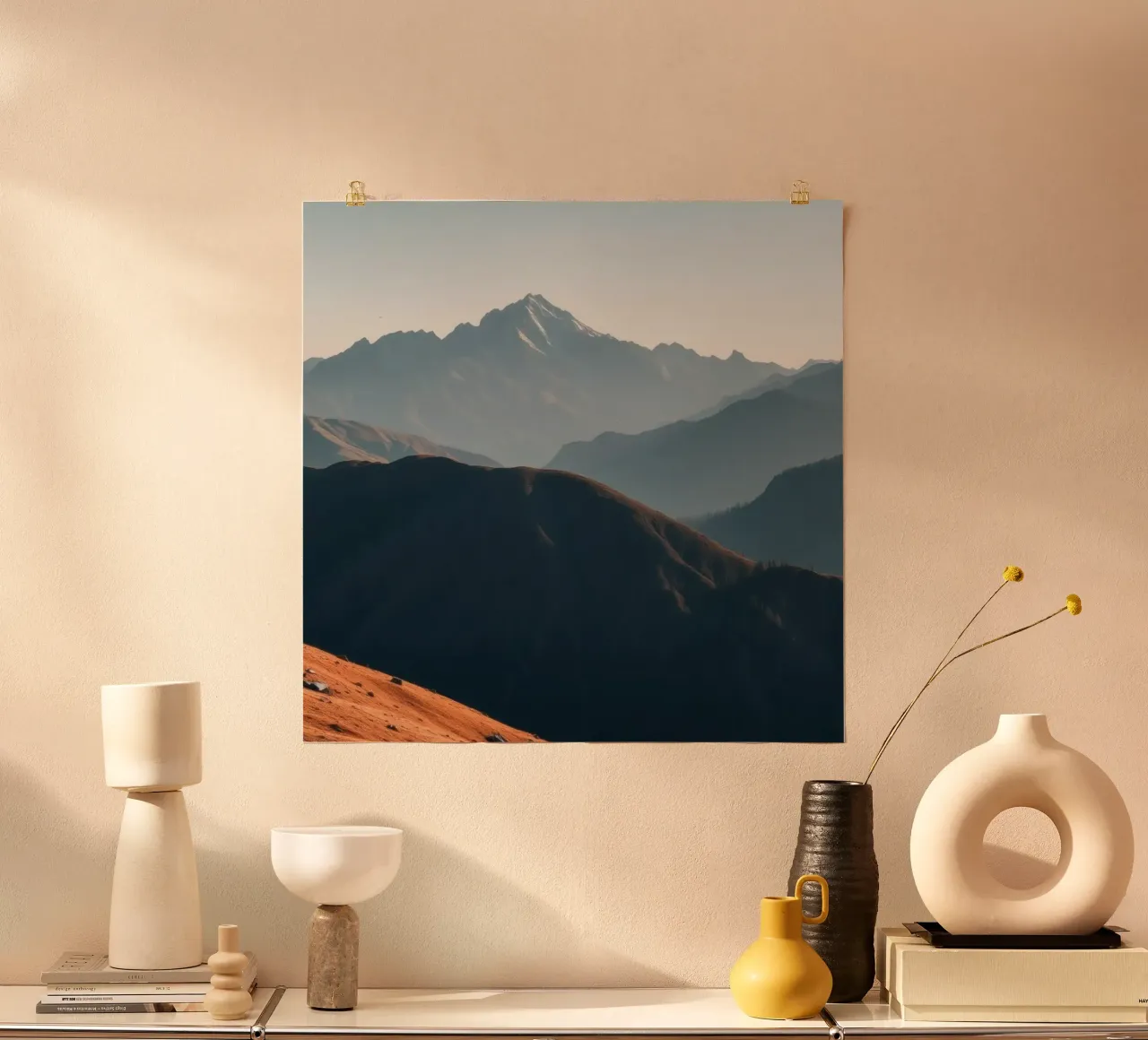 Paesaggio montano mozzafiato con i vivaci colori autunnali poster con telaio in legno da DesignDoodle