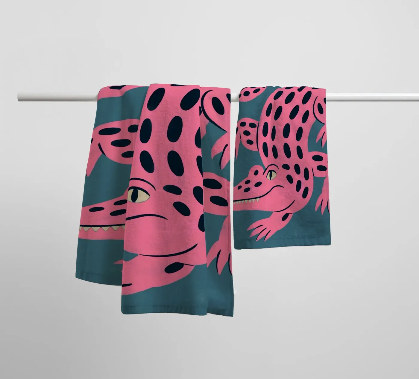 Croc towel by artesutileco