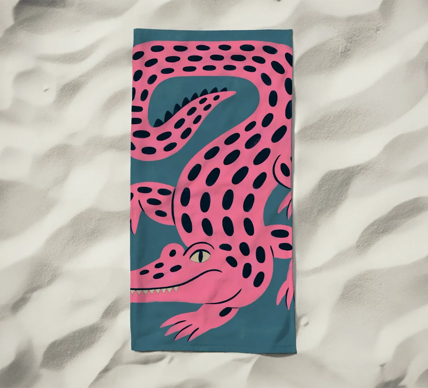Croc beach towel by artesutileco