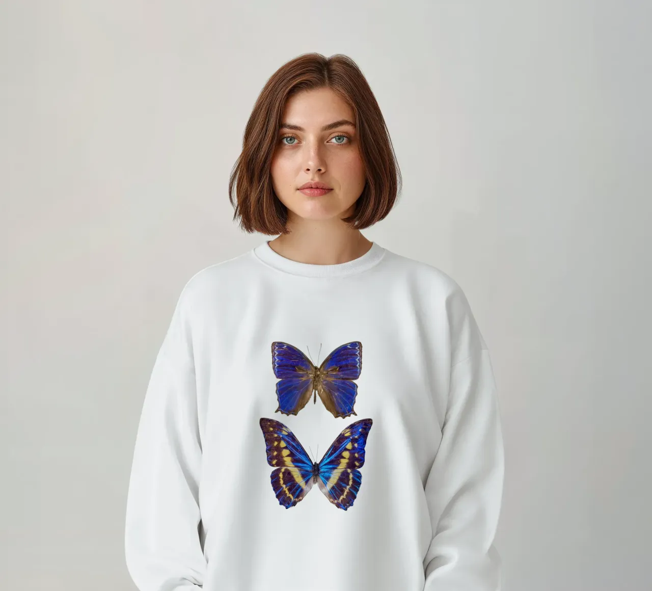 Due farfalle viola felpa da Curious Collections by Marielle Leenders