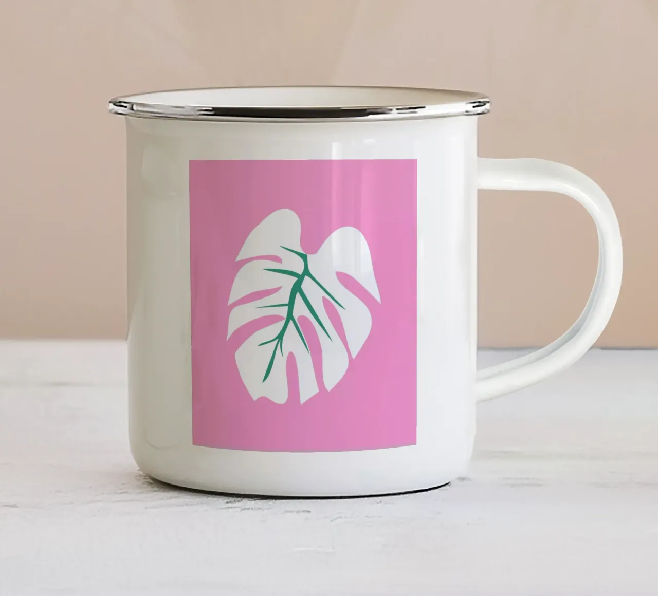 White Monstera Illo Study tazza in smalto da Mariery Young