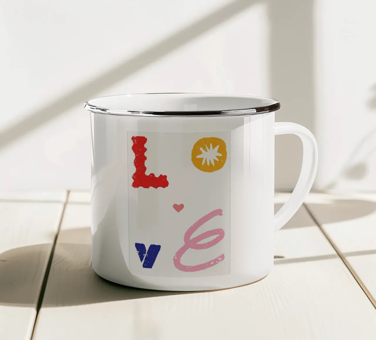 Love Scattered tazza in smalto da Pure