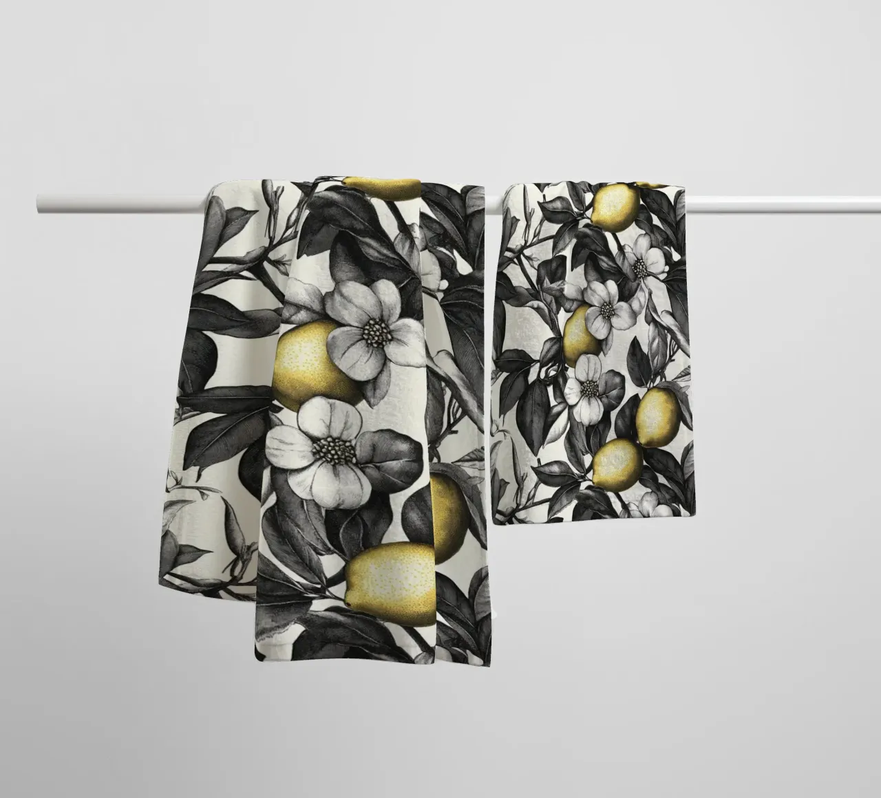 The Lemons asciugamano da bagno da Sunflower Soul Studio