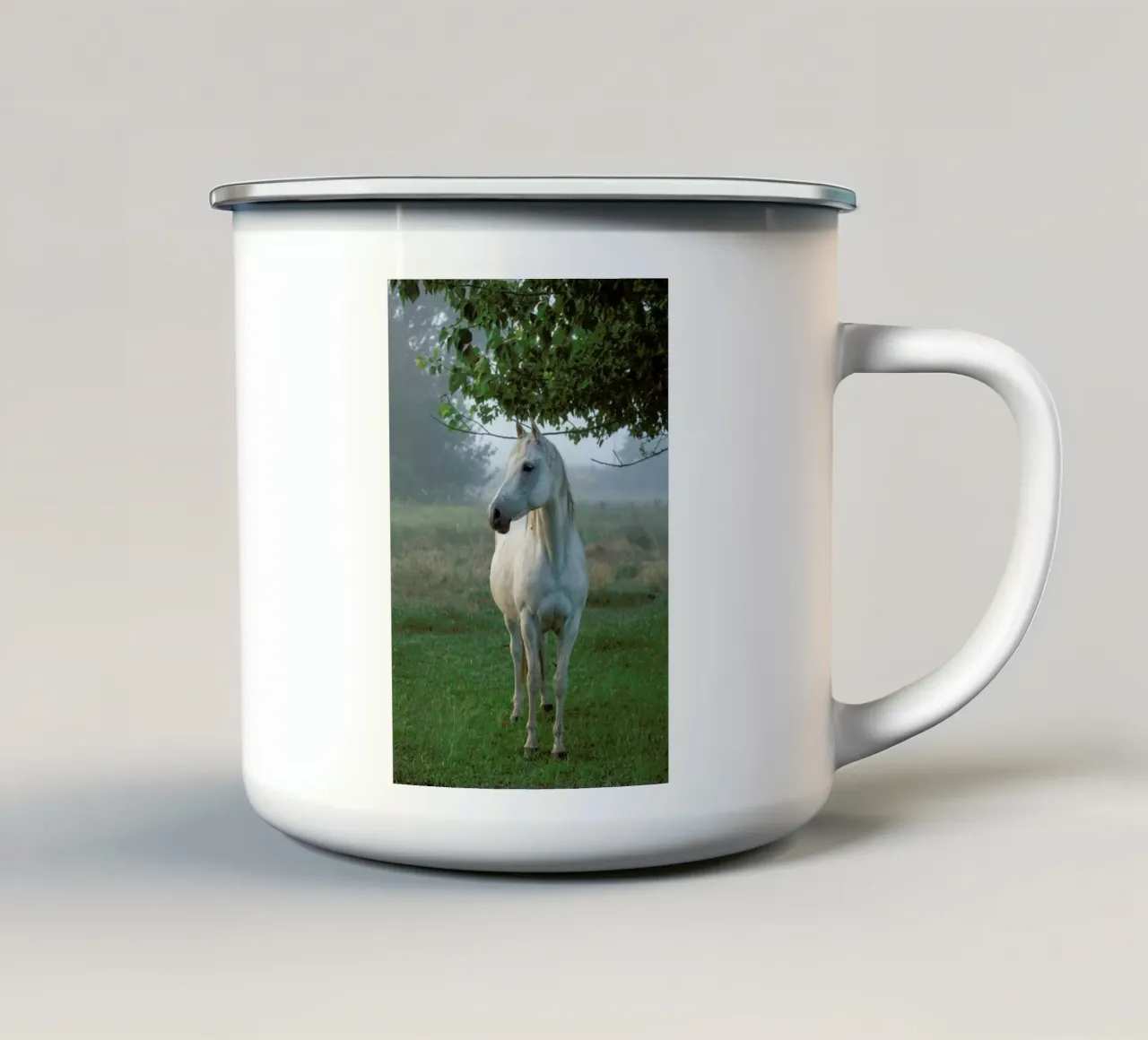 Noble Steed tazza in smalto da Natural Kingdom