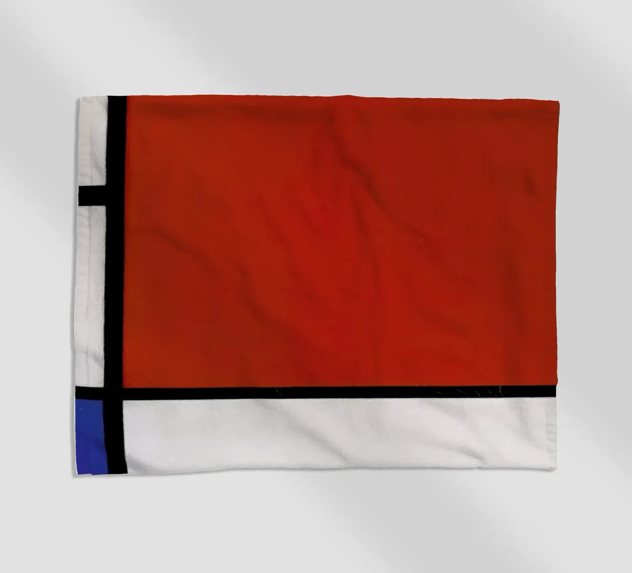 Mondrian - Composition with Red, Blue and Yellow toalla de playa de ARTOTHEK