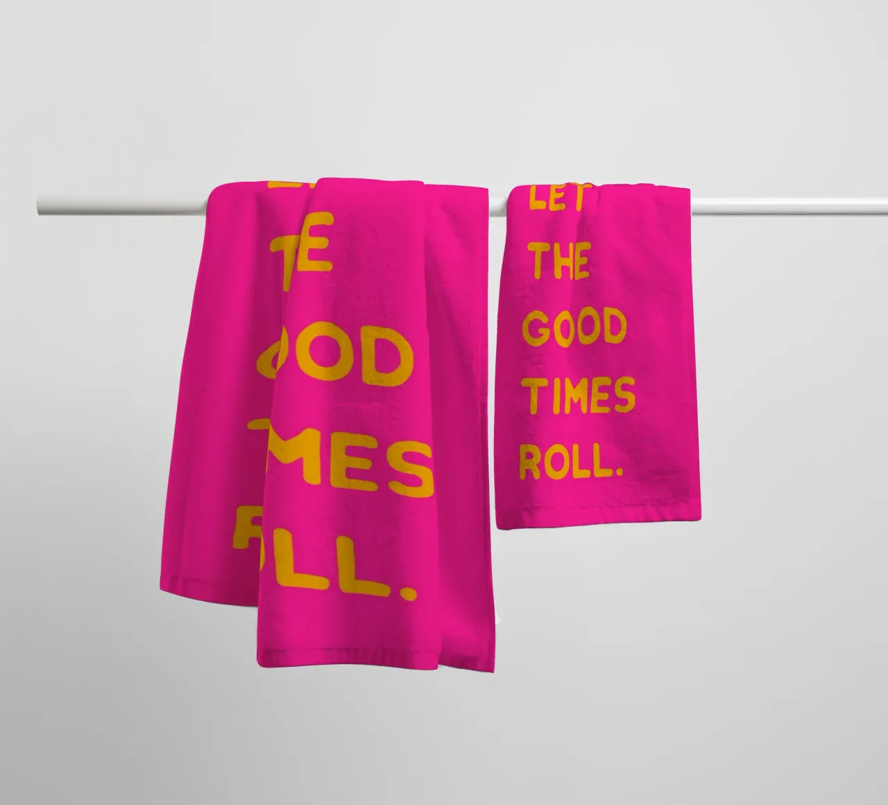 Let the good times roll. asciugamano da bagno da Ohkimiko