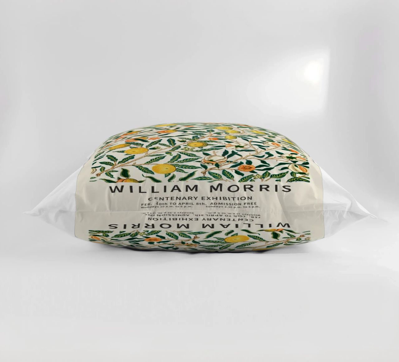 william morris-tree wit fruit coussin de Art Crew Kbm