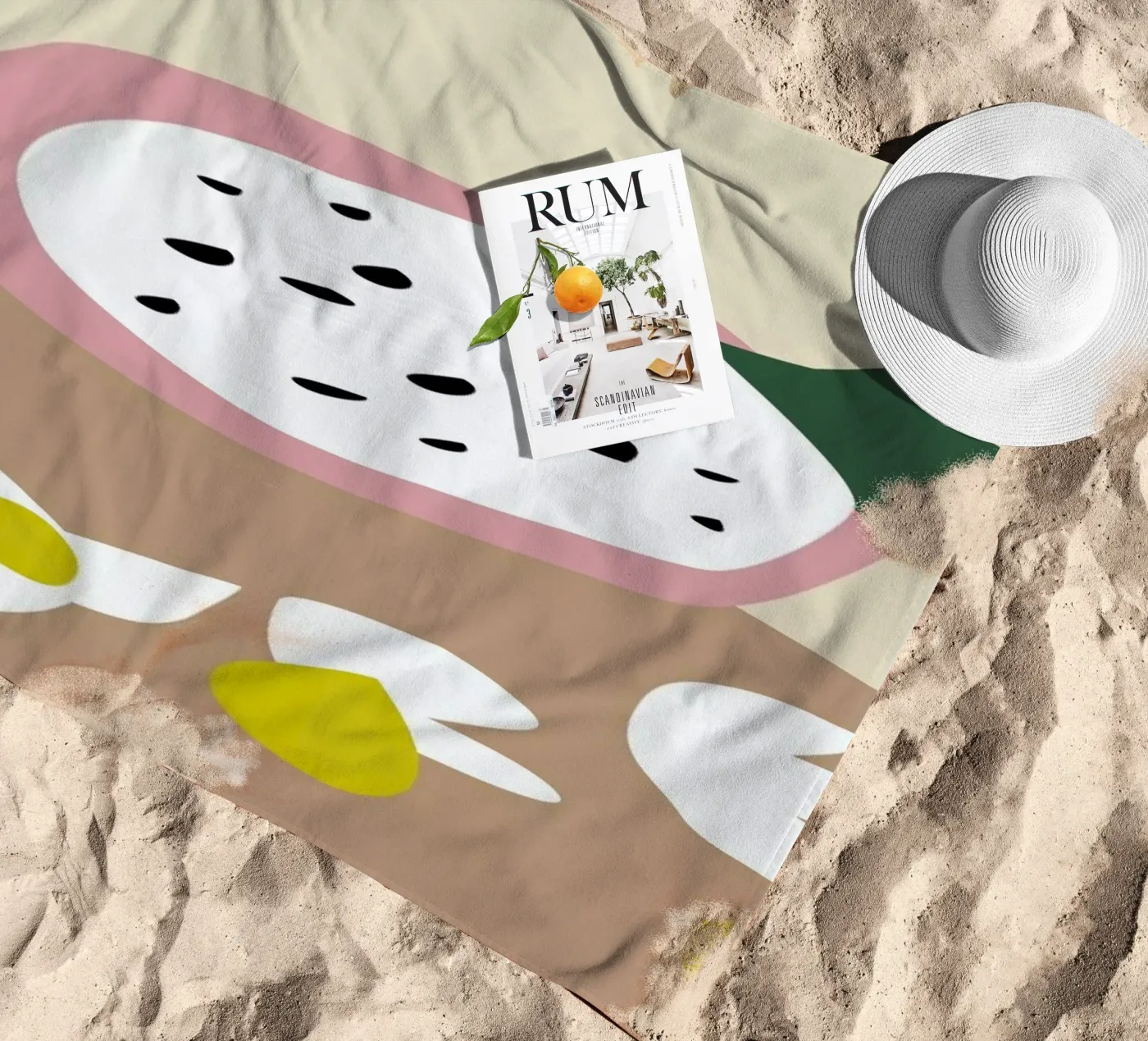 Fruit 2 Strandtuch von Helena Ravenne