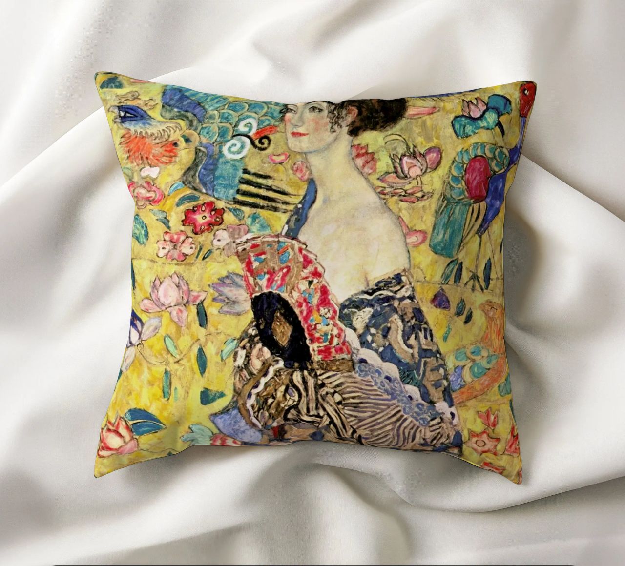Klimt - Lady with Fan coussin de ARTOTHEK