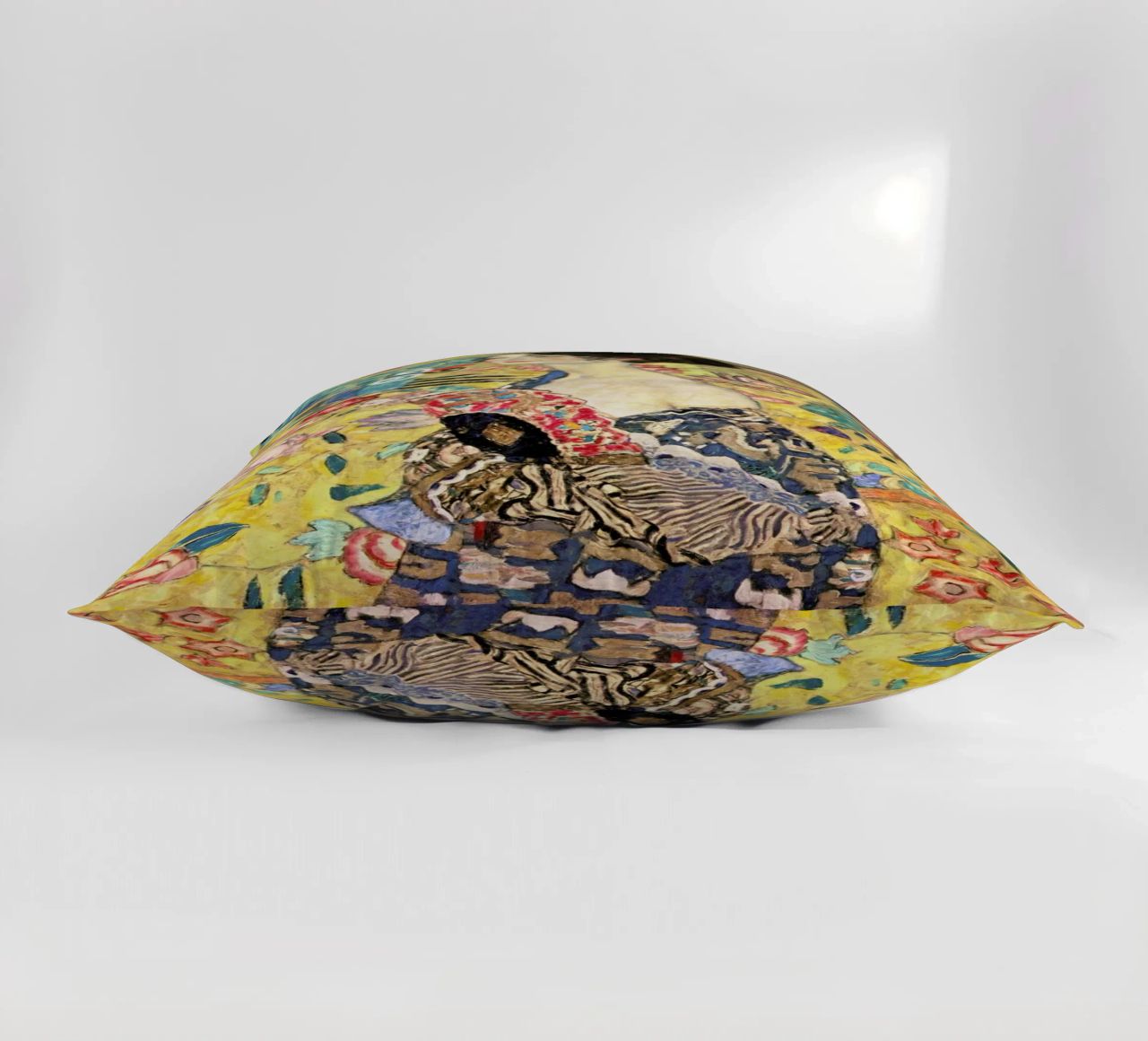 Klimt - Lady with Fan coussin de ARTOTHEK