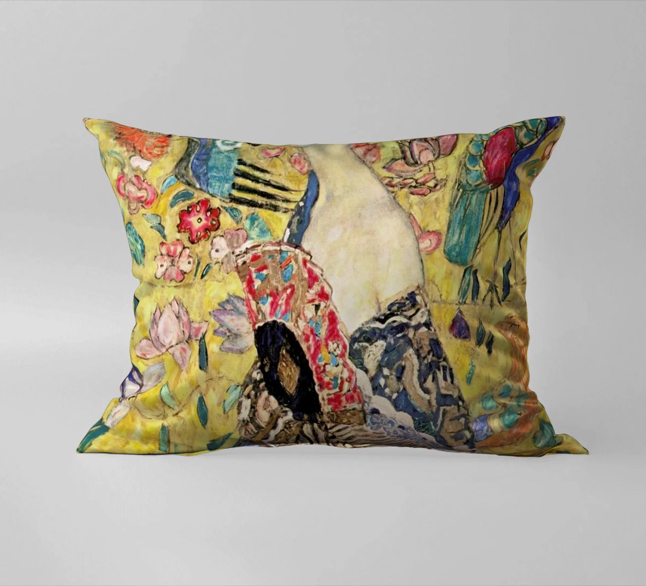 Klimt - Lady with Fan coussin de ARTOTHEK