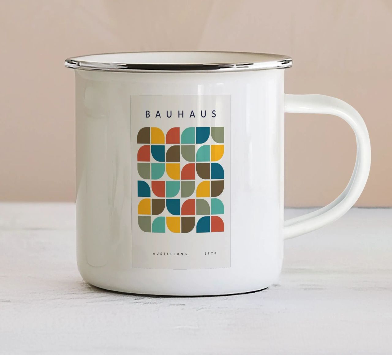 mostra bauhaus 1923 forme geometriche tazza in smalto da MinimalistPosterCharles