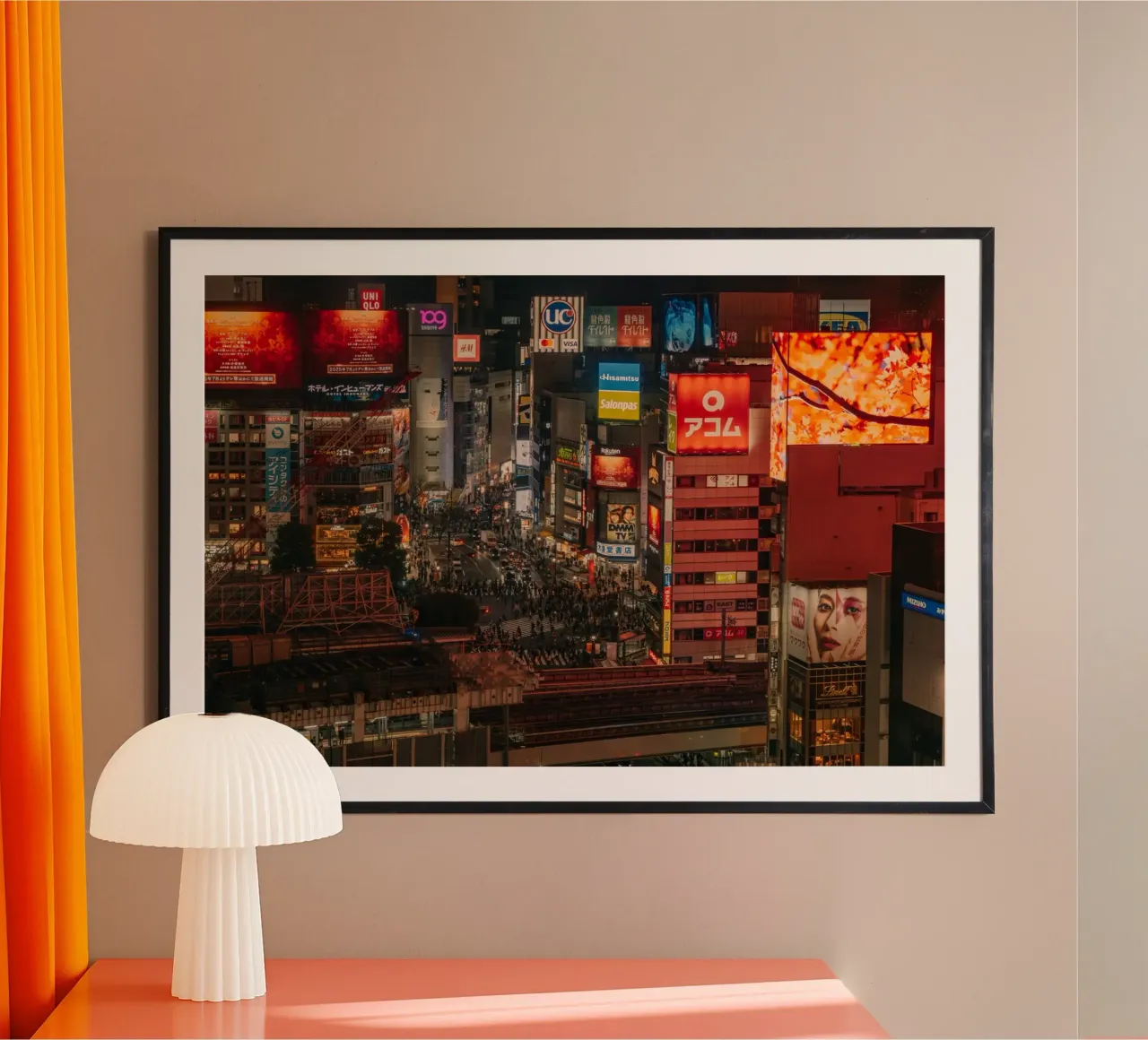 Attraversamento di Shibuya di notte - Tokyo carta hahnemühle da Marcel Bisig
