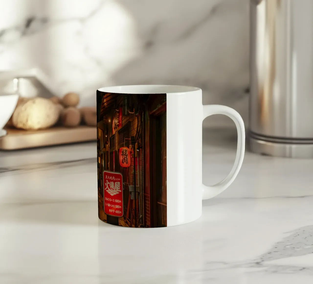 Scena notturna di strada a Fukuoka, Giappone tazza in ceramica da Marcel Bisig
