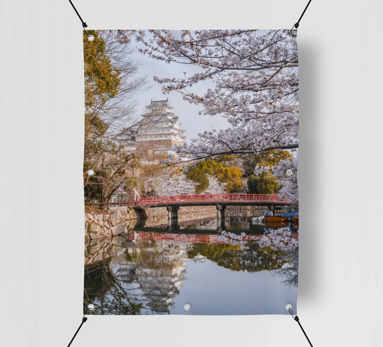 I ciliegi in fiore del castello di Himeji, Giappone telo in pvc da Marcel Bisig