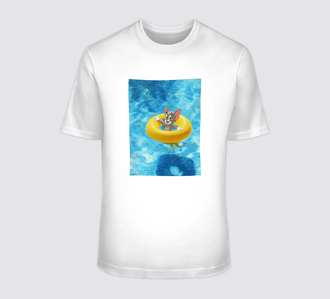 Bathing fun with Tom the cat t-shirt by Carinaprint