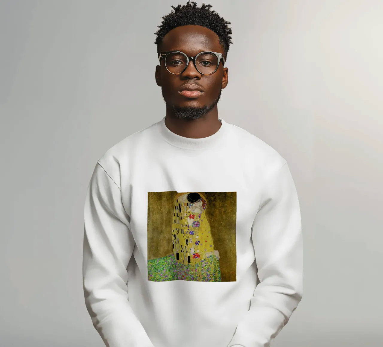 Klimt - The Kiss sweatshirt by ARTOTHEK