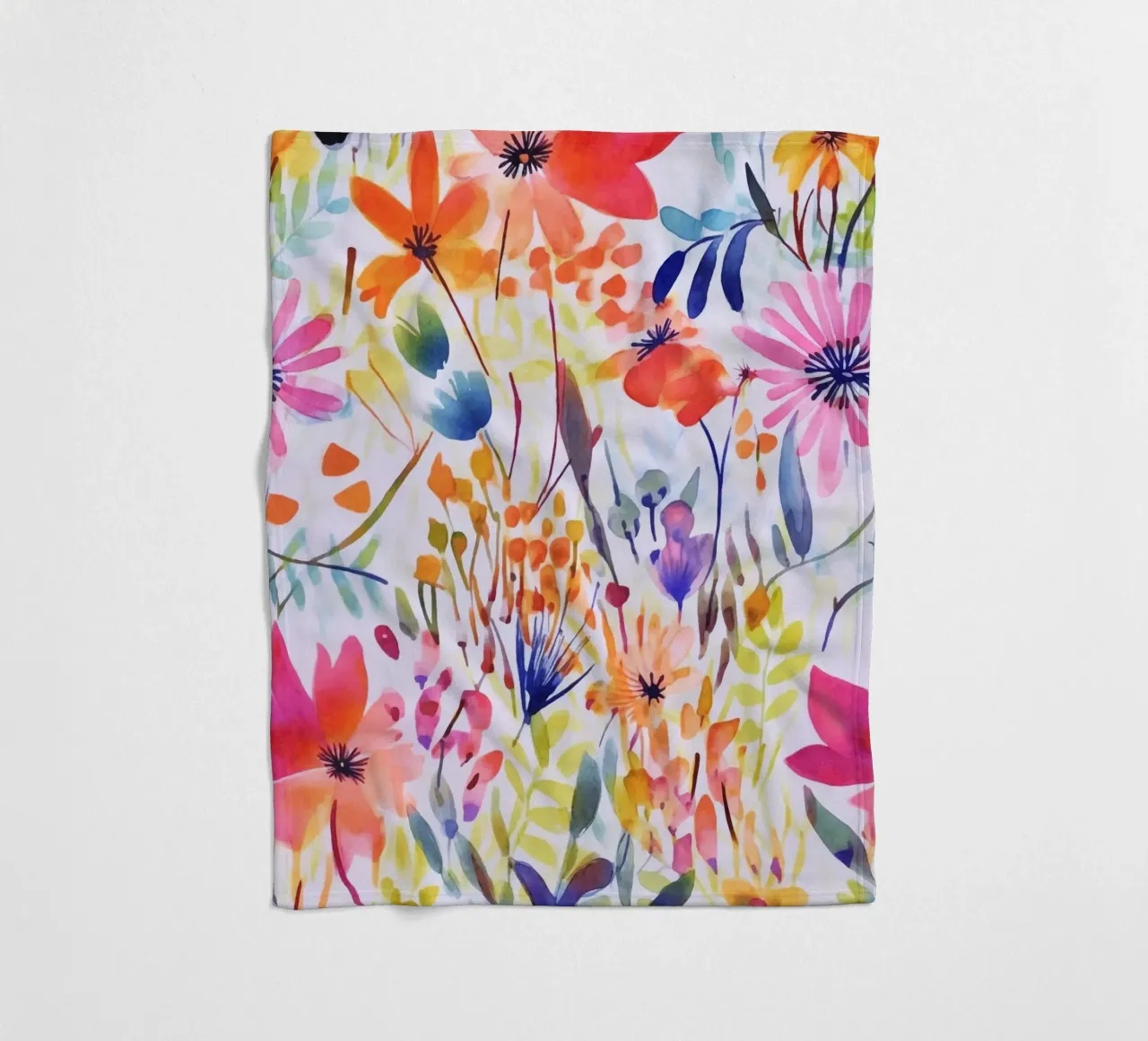 Studio di fiori acquerellati multicolore coperta in pile da Andrea Haase Modern Home