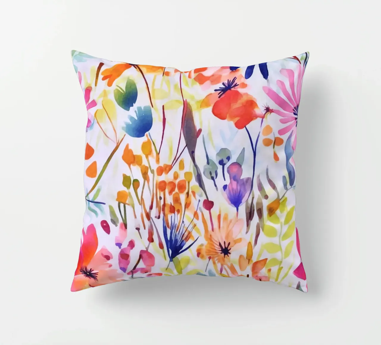 Studio di fiori acquerellati multicolore cuscino da Andrea Haase Modern Home