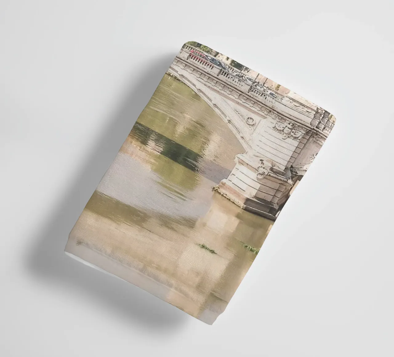 Roma, Italia I Ponte Vittorio Emanuele sul fiume Tevere asciugamano da bagno da Julie Travel Photography