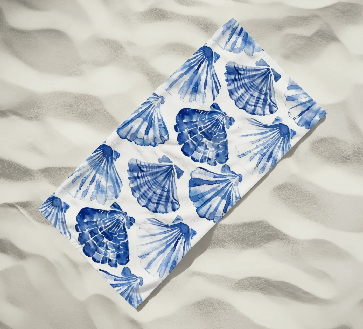 Blue Shell Pattern strandhanddoek van treechild