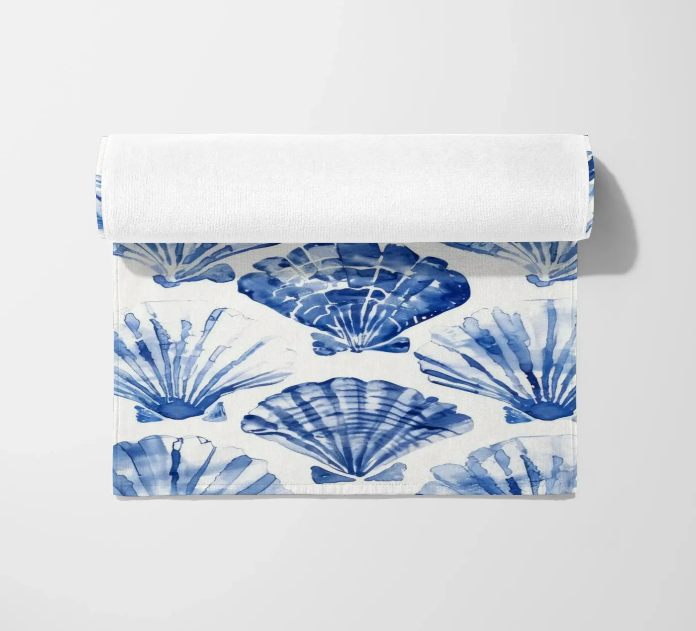 Blue Shell Pattern strandhanddoek van treechild