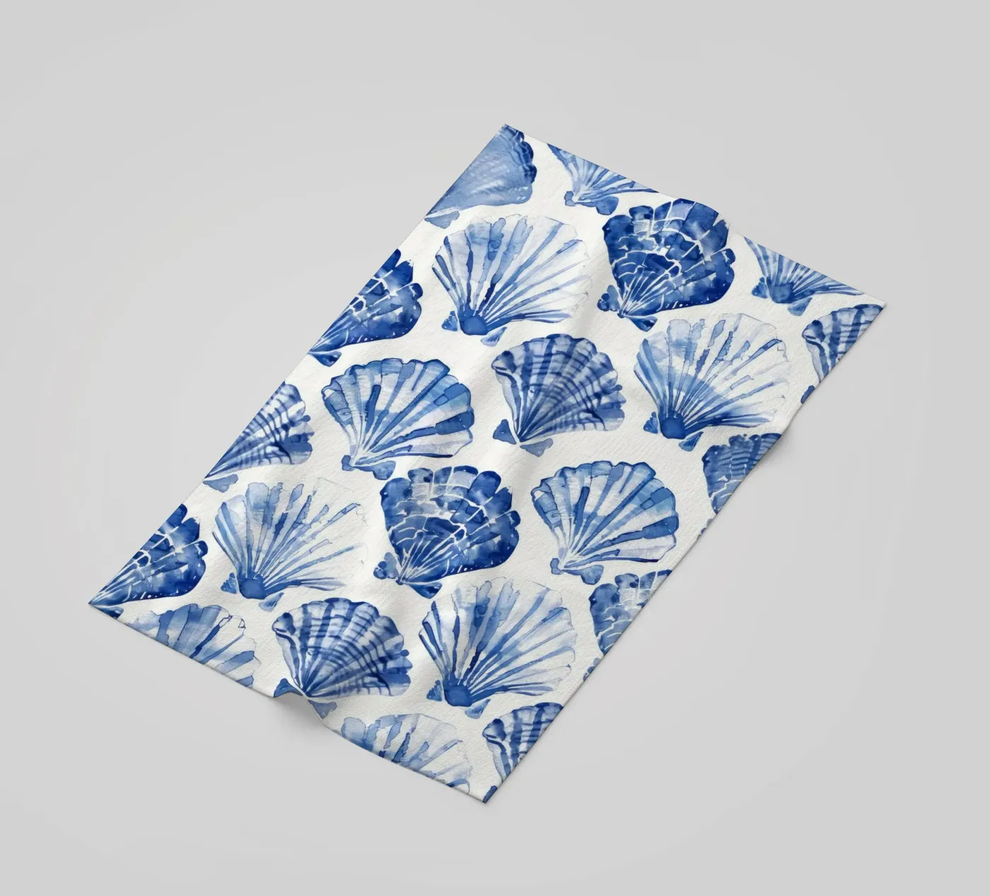 Blue Shell Pattern strandhanddoek van treechild