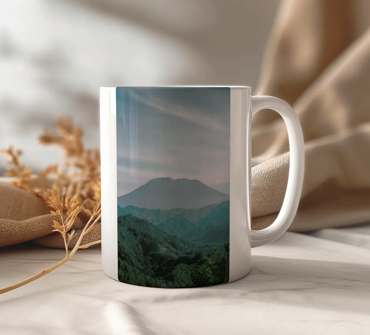 View From The Top Keramik Tasse von METROPOLIS