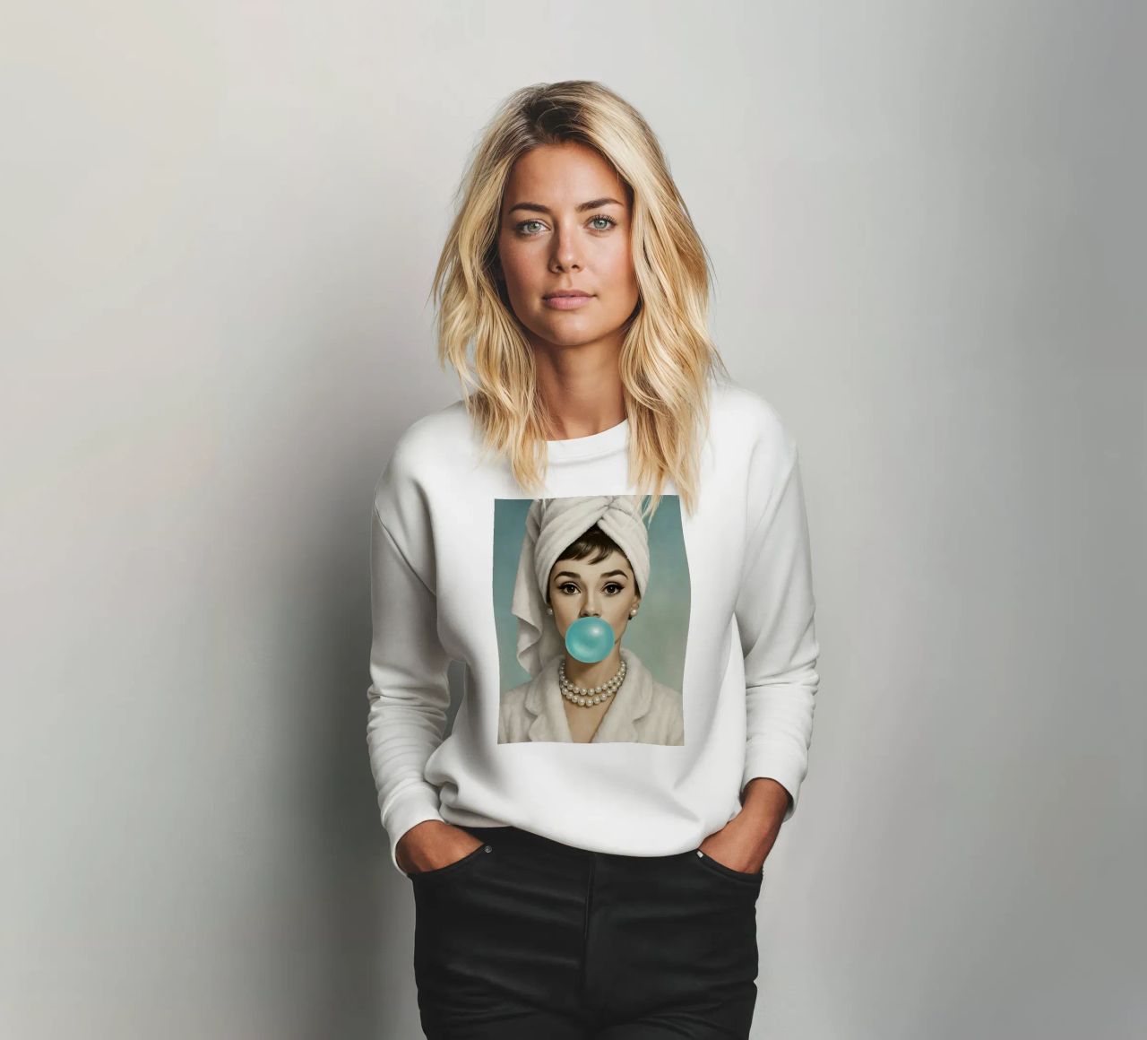 AUDREY HEPBURN CHICLE sudadera de ARTOMATIC