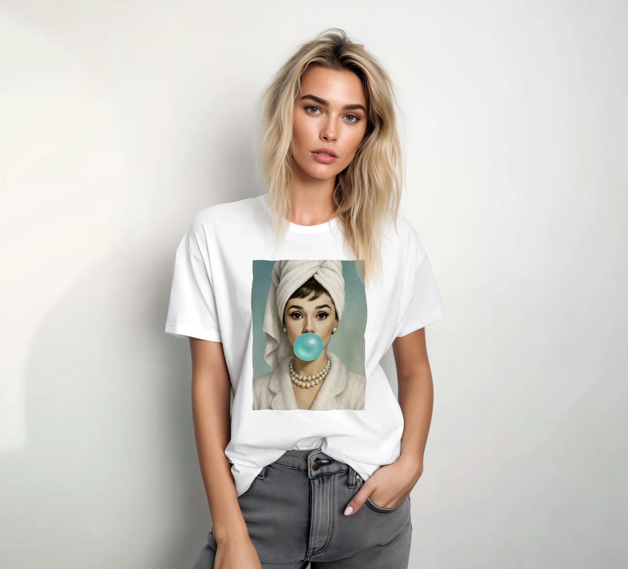 AUDREY HEPBURN CHICLE camiseta de ARTOMATIC