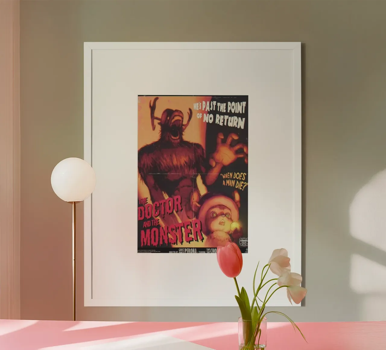 Chooper Il Mostro Docter poster con telaio in alluminio da Waylons Studio