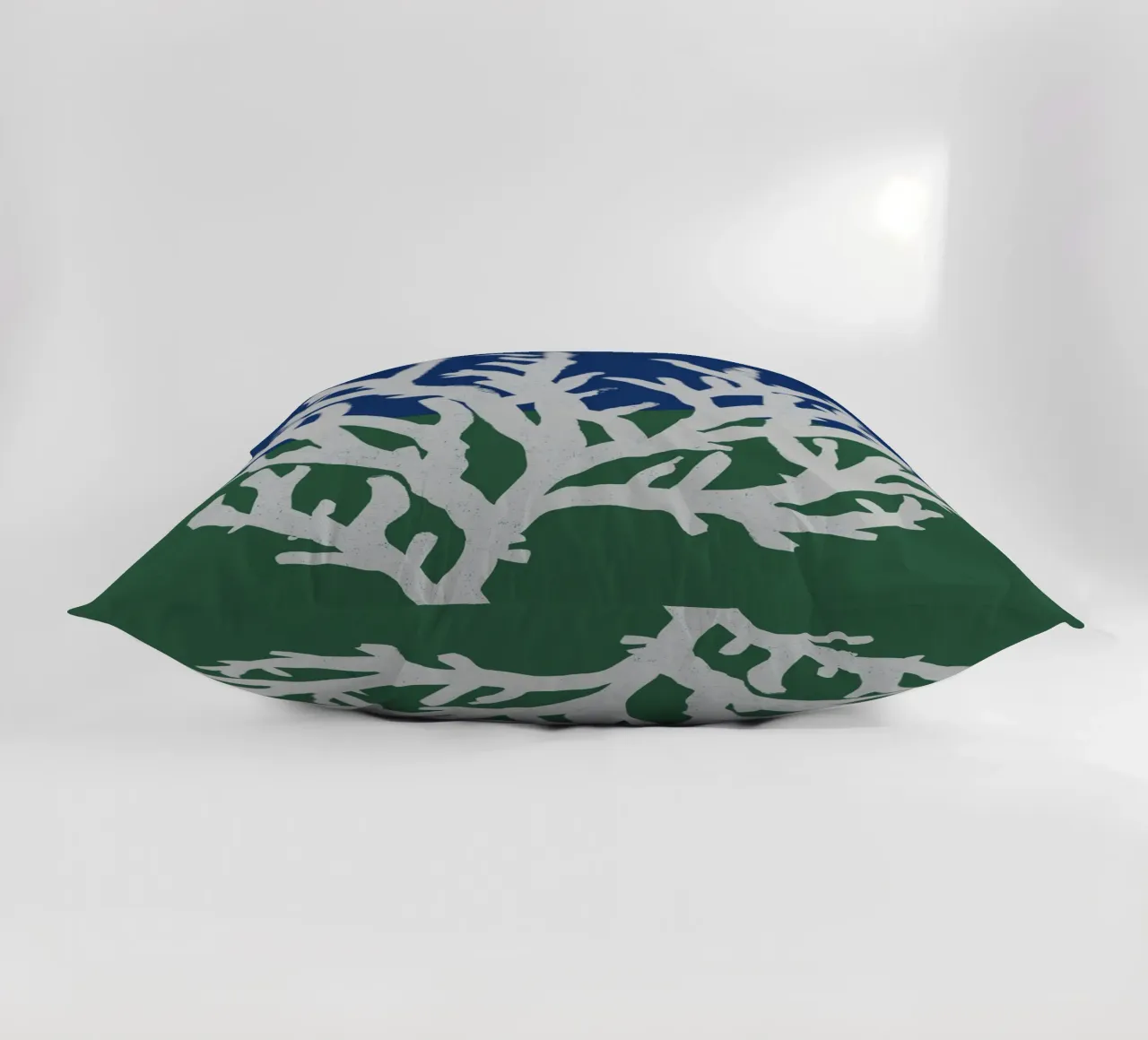 White Coral No 02 cuscino da treechild