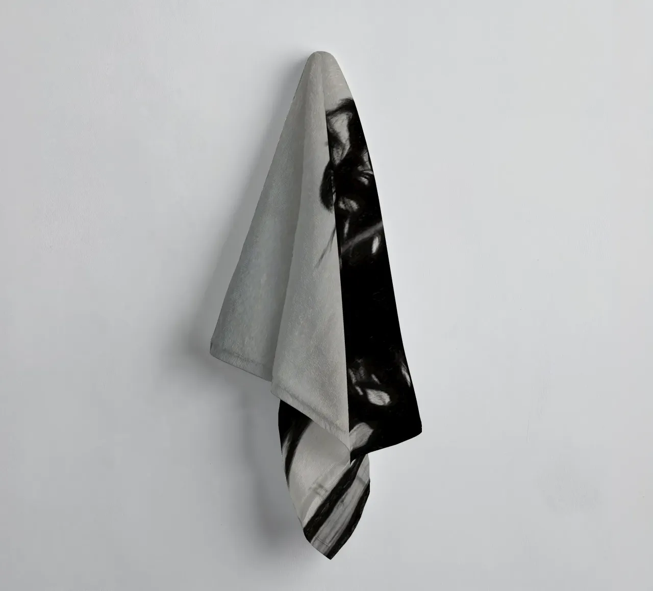 Palms towel by Massimo Frascogna