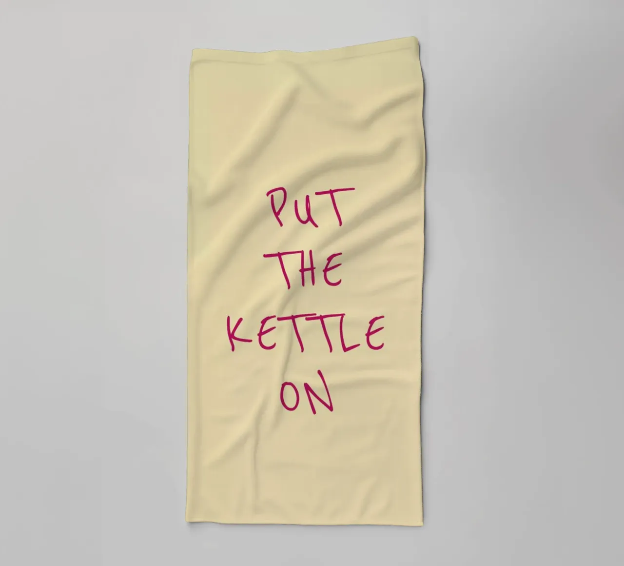 Put the Kettle On asciugamano da bagno da Ayleen