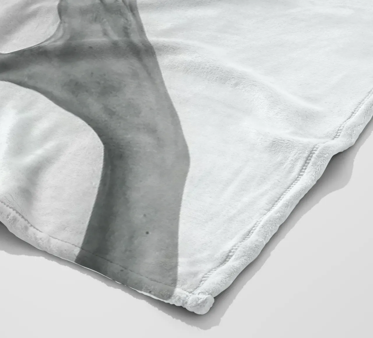 Let´s Protect Our Earth! coperta in pile da Studio Nahili