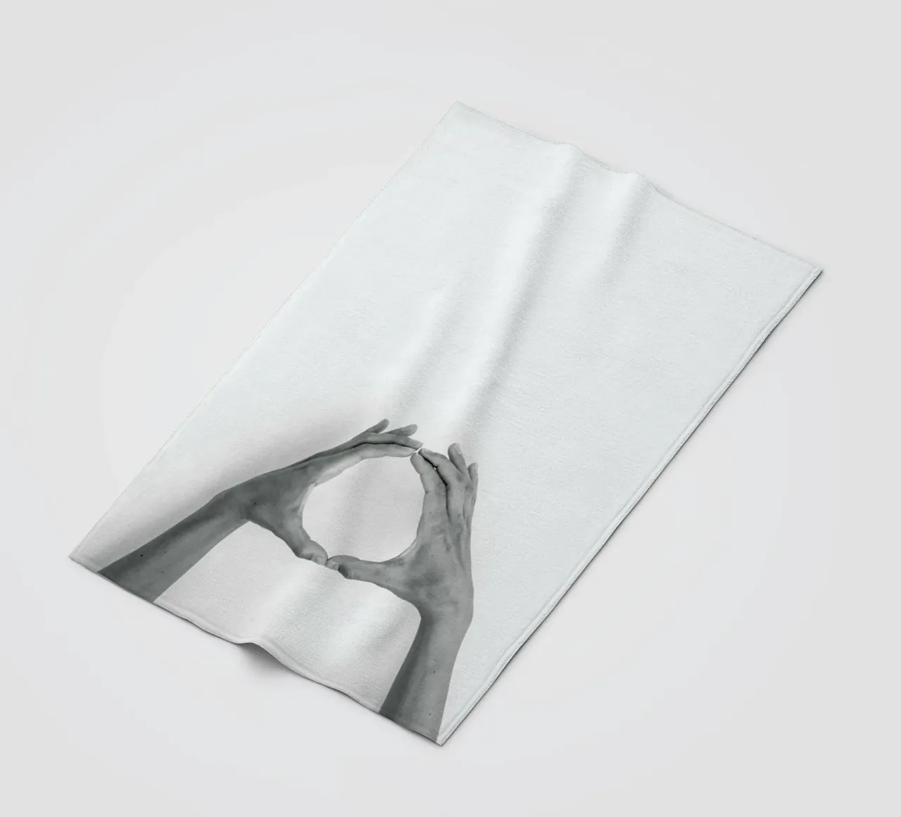 Let´s Protect Our Earth! coperta in pile da Studio Nahili