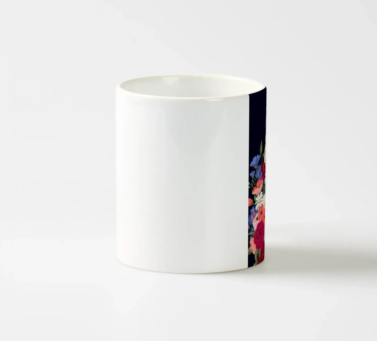 Serenità floreale tazza in ceramica da Silent Hue