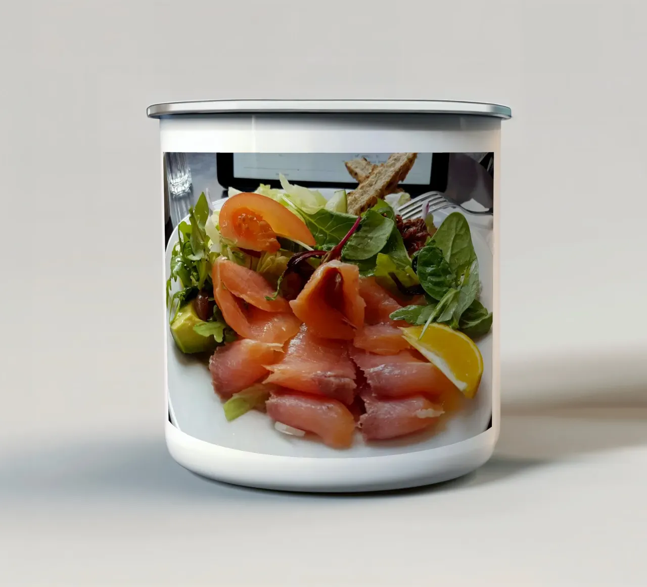 Salmone tazza in smalto da Massimo Frascogna