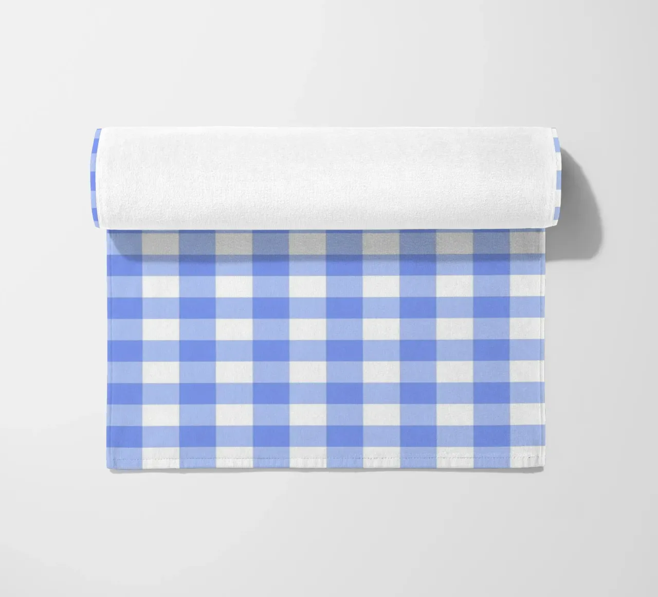 Gingham blu pastello telo mare da Happy Littles