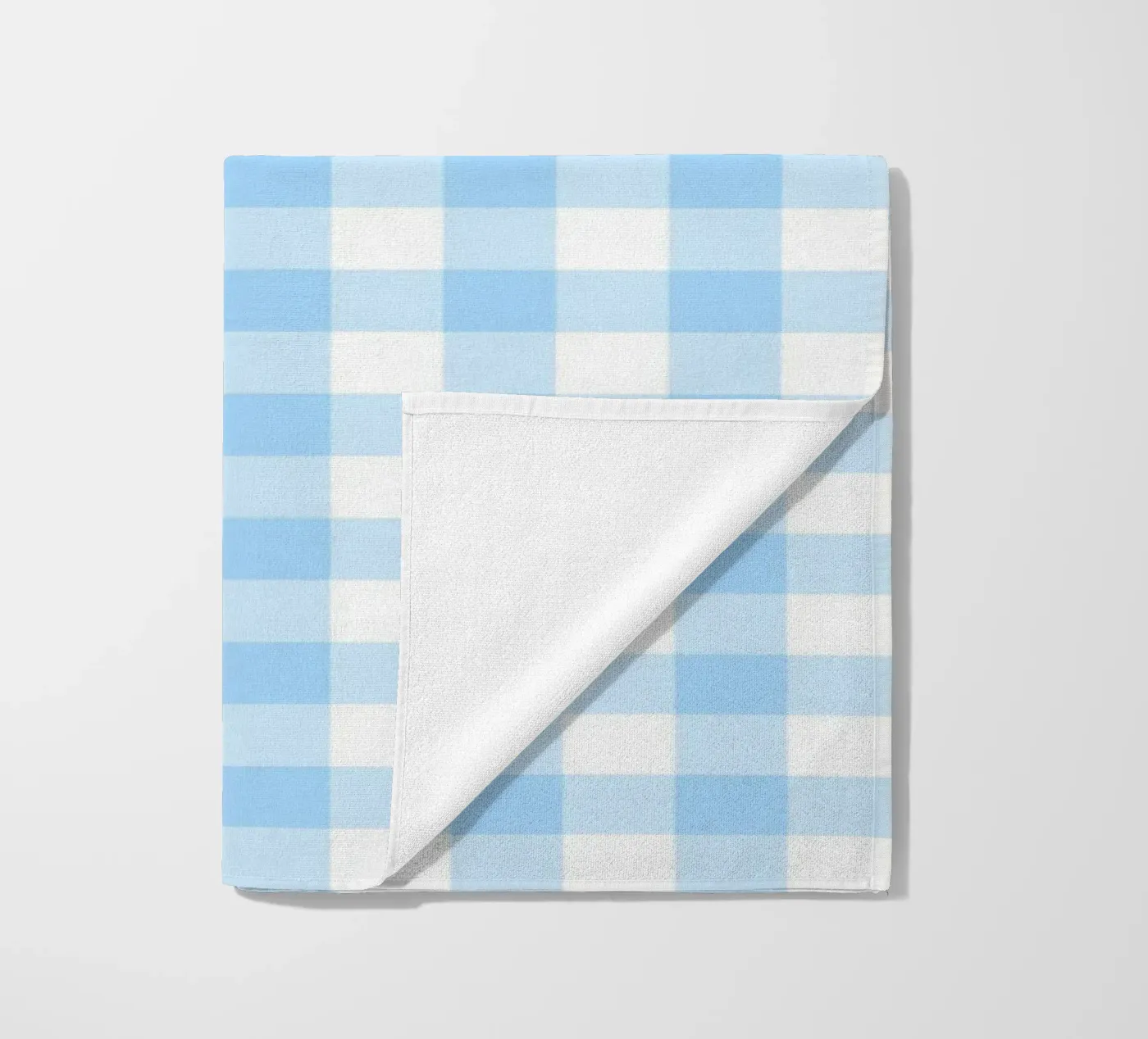 Gingham blu pastello telo mare da Happy Littles