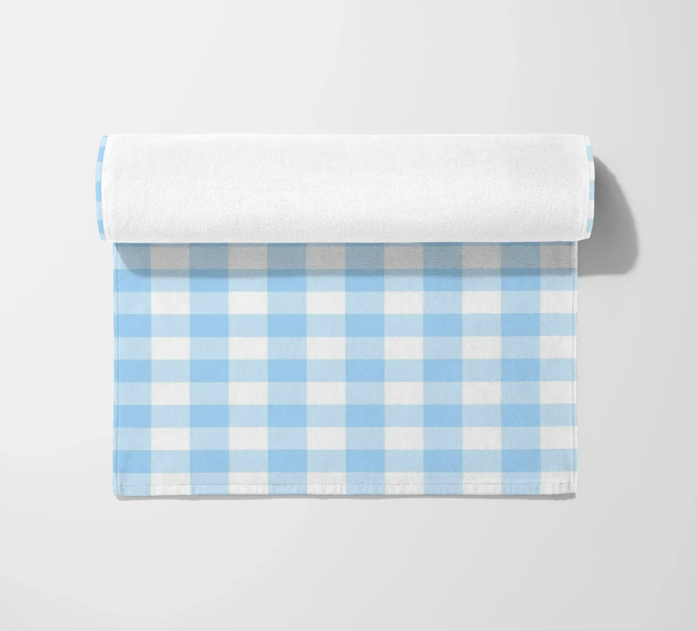 Gingham blu pastello telo mare da Happy Littles