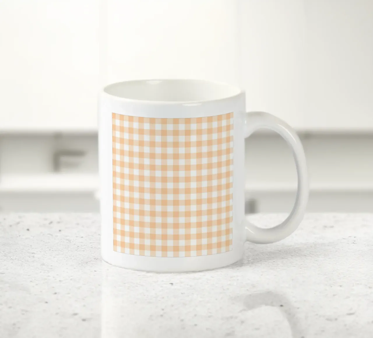 Gingham pesca pastello tazza in ceramica da Happy Littles